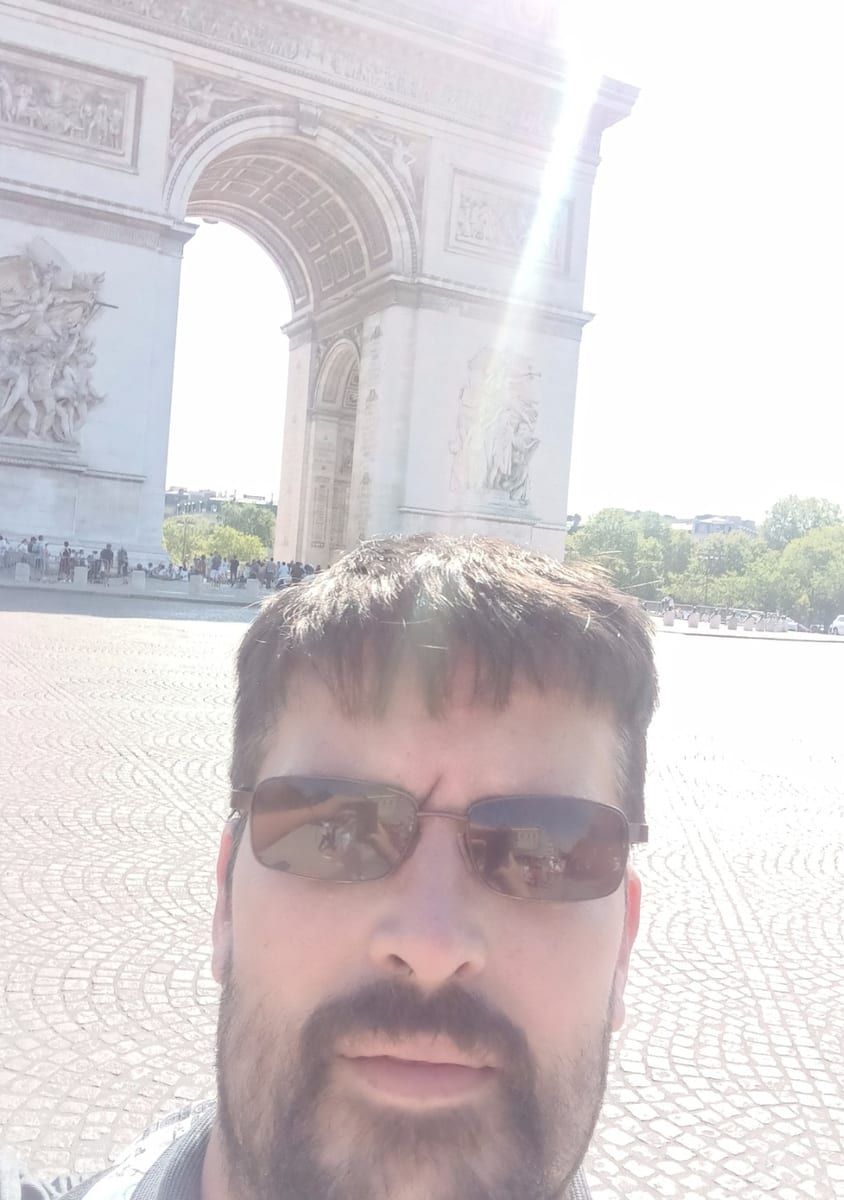Marko - Site gay gratuit à Mon Profil de Marko, 41 ans, Site gay gratuit à Mon (Grisons)