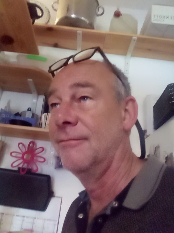 Profil de Jean-cyril, 42 ans, Site gay gratuit à Breil/Brigels (Grisons)