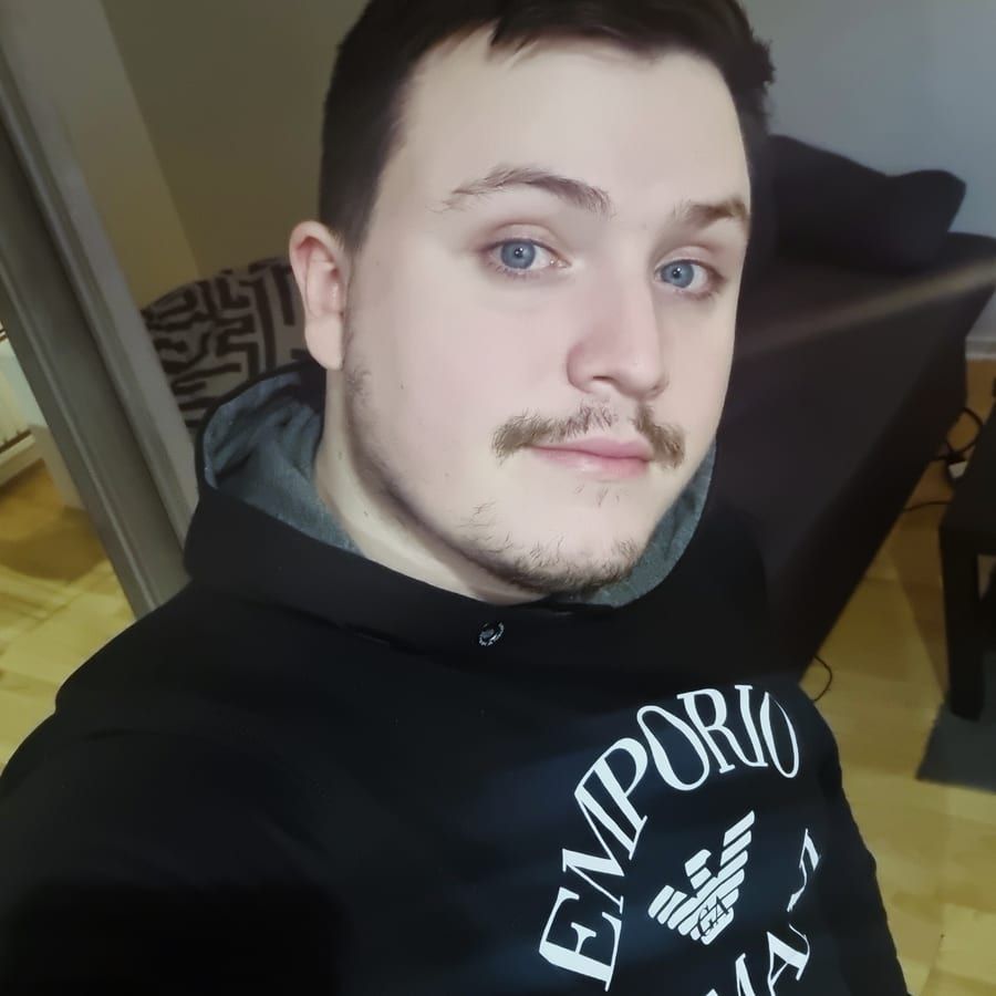 Amadeus - Site gay gratuit à Wolhusen Profil de Amadeus, 27 ans, Site gay gratuit à Wolhusen (Lucerne)