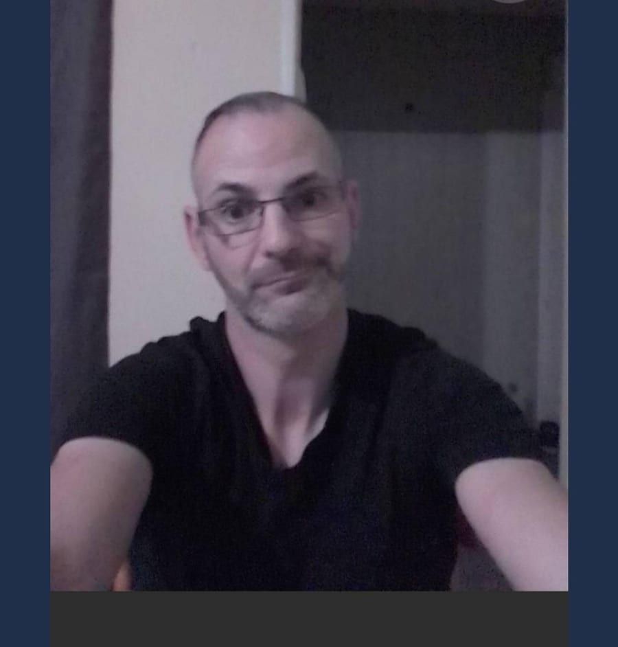 Symeon - Site gay gratuit à Bâle Profil de Symeon, 25 ans, Site gay gratuit à Bâle (Bâle-Ville)
