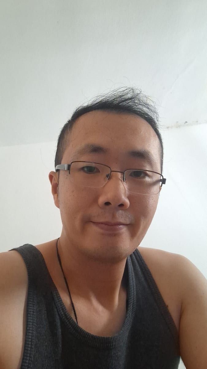 Sergueï - Site gay gratuit à Zoug Profil de Sergueï, 27 ans, Site gay gratuit à Zoug (Zoug)
