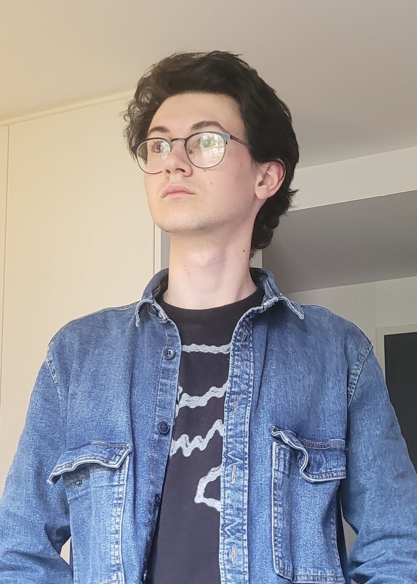Yuri - Site gay gratuit à Fontaine Dessus (Liddes) Profil de Yuri, 39 ans, Site gay gratuit à Fontaine Dessus (Liddes) (Valais)