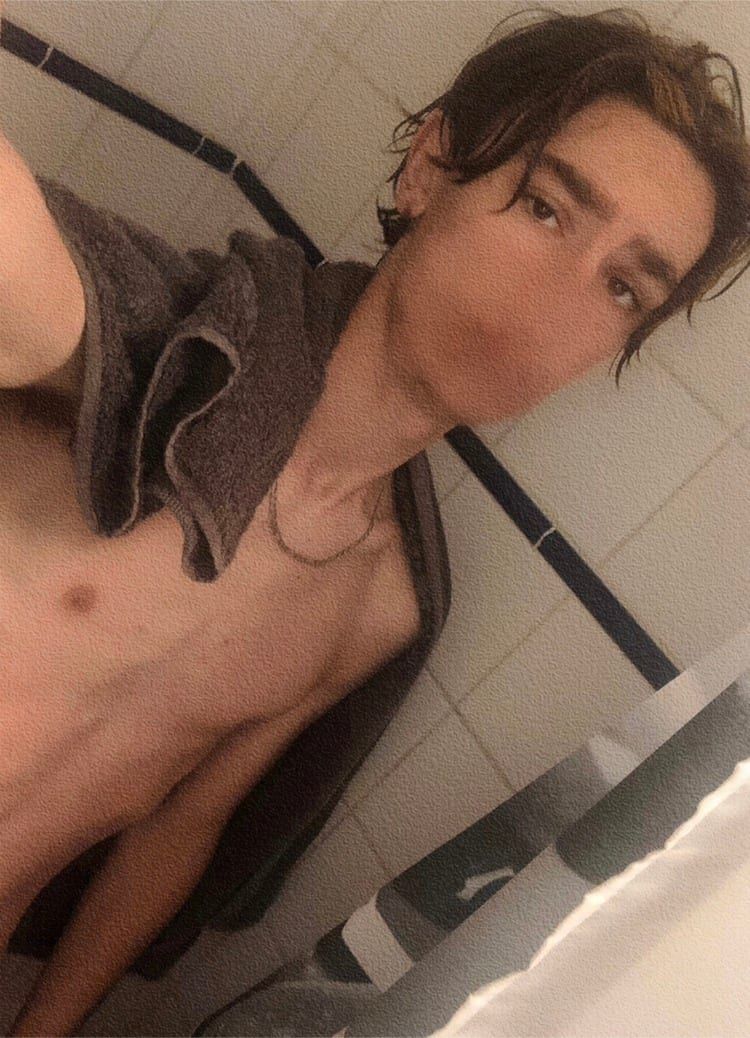 Riza - Site gay gratuit à Diepflingen Profil de Riza, 34 ans, Site gay gratuit à Diepflingen (Bâle-Campagne)