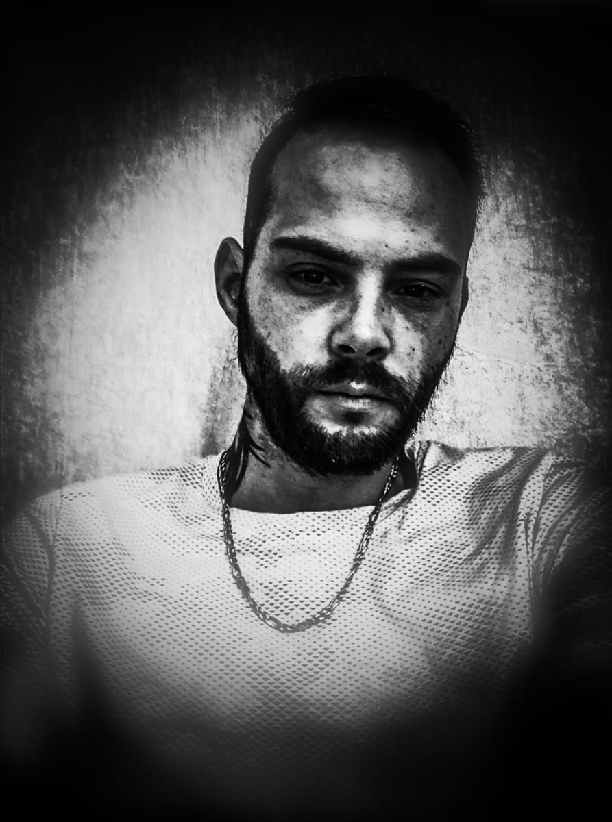 Majdi - Site gay gratuit à Wavre Profil de Majdi, 34 ans, Site gay gratuit à Wavre (Neuchâtel)