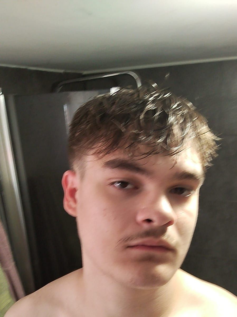 Manil - Site gay gratuit à Stans Profil de Manil, 41 ans, Site gay gratuit à Stans (Nidwald)