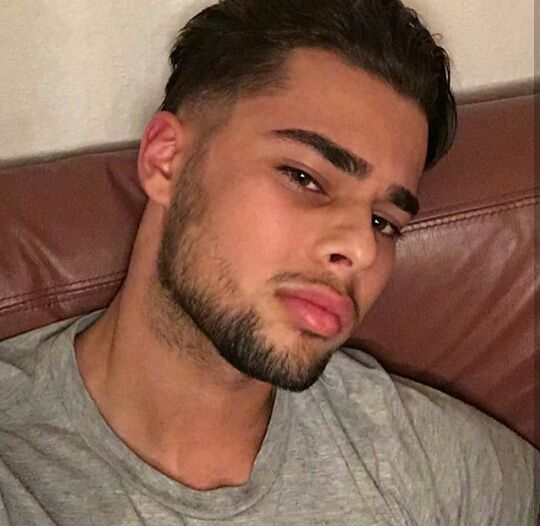 Ayouba - Site gay gratuit à Villeneuve VD Profil de Ayouba, 29 ans, Site gay gratuit à Villeneuve VD (Vaud)