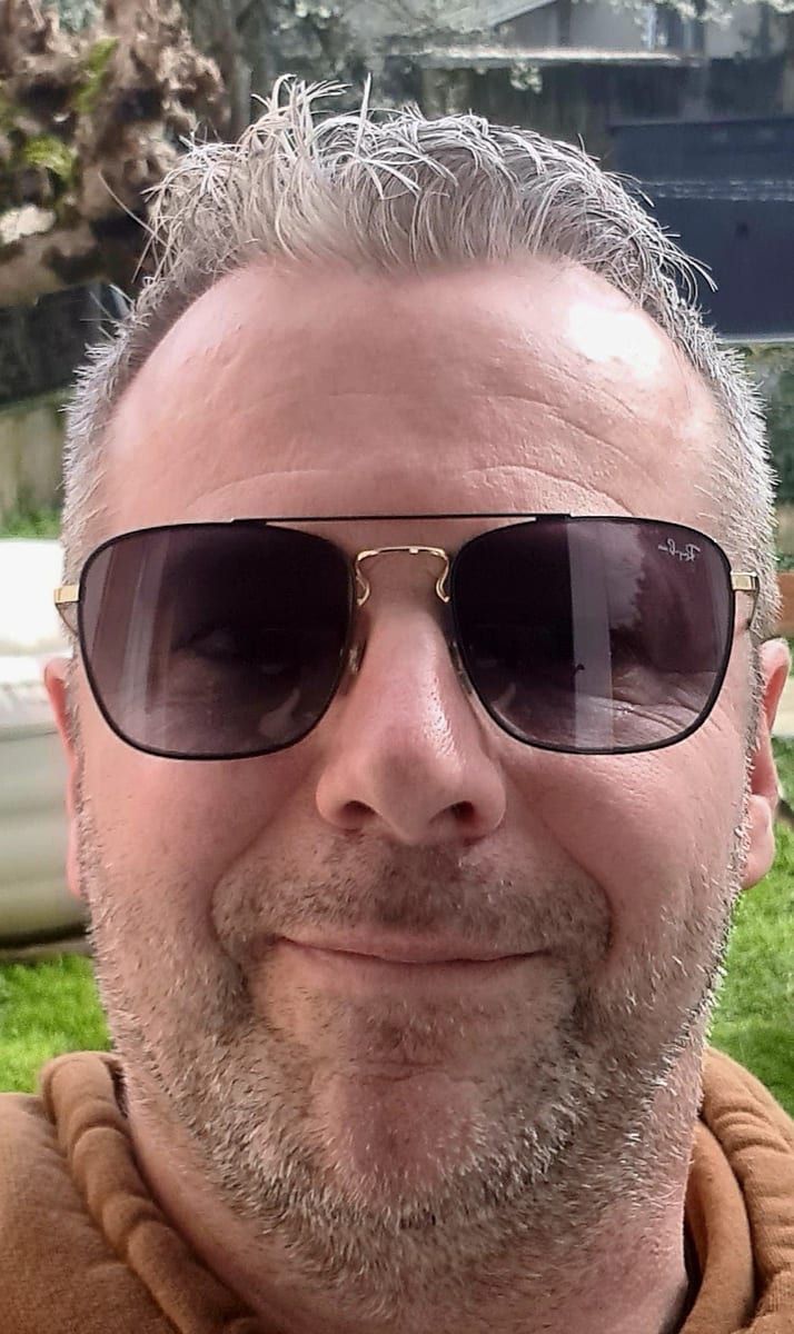 Marick - Site gay gratuit à Choulex Profil de Marick, 33 ans, Site gay gratuit à Choulex (Genève)