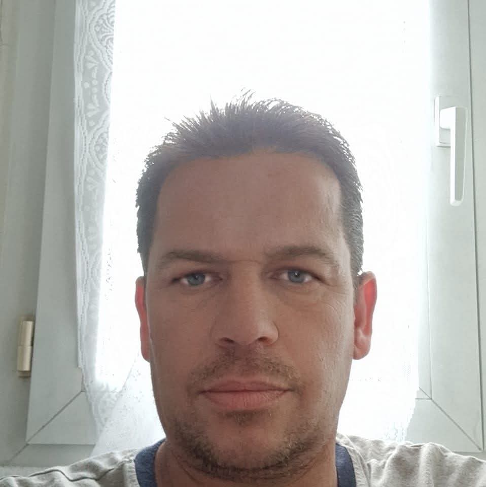 Djilali - Site gay gratuit à Wilen (Sarnen) Profil de Djilali, 38 ans, Site gay gratuit à Wilen (Sarnen) (Obwald)