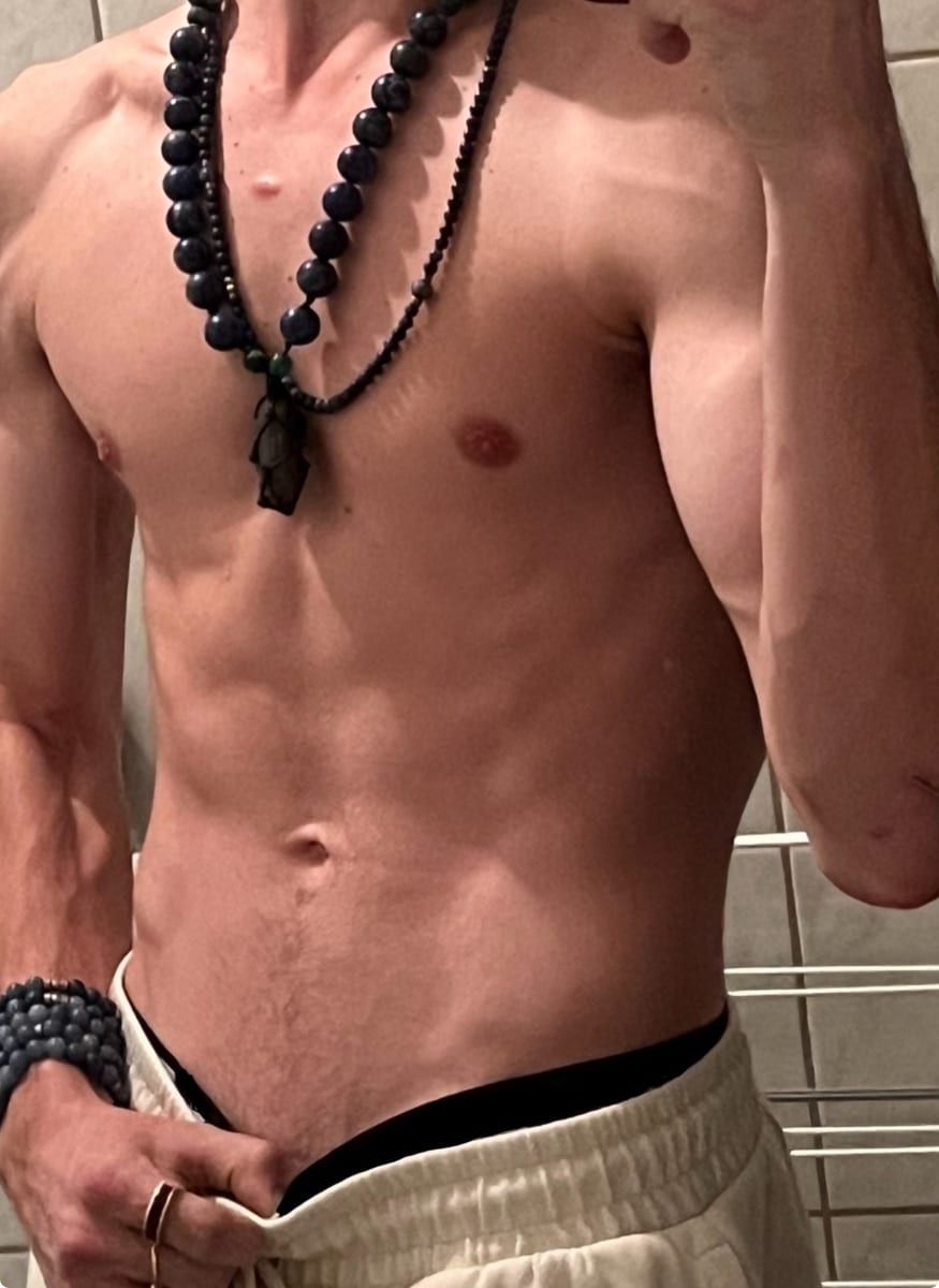Abdelouab - Site gay gratuit à Zeglingen Profil de Abdelouab, 27 ans, Site gay gratuit à Zeglingen (Bâle-Campagne)