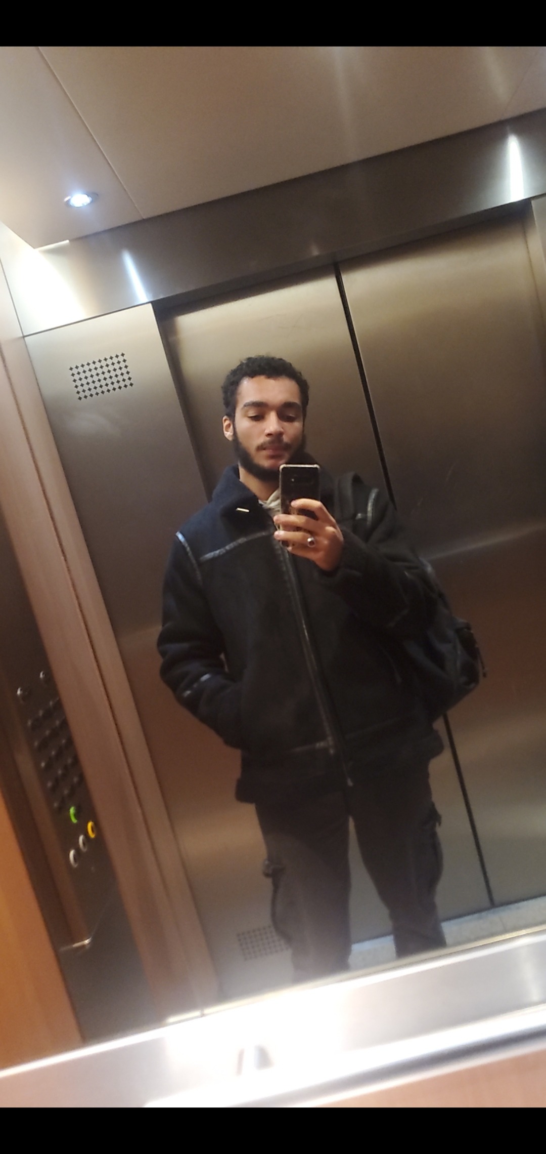 Amire - Site gay gratuit à Zignau Profil de Amire, 24 ans, Site gay gratuit à Zignau (Grisons)