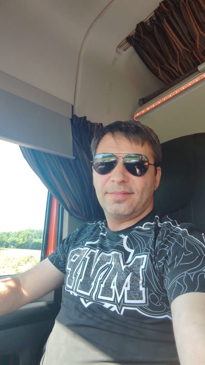 Jean-blaise - Site gay gratuit à Massongex Profil de Jean-blaise, 33 ans, Site gay gratuit à Massongex (Valais)
