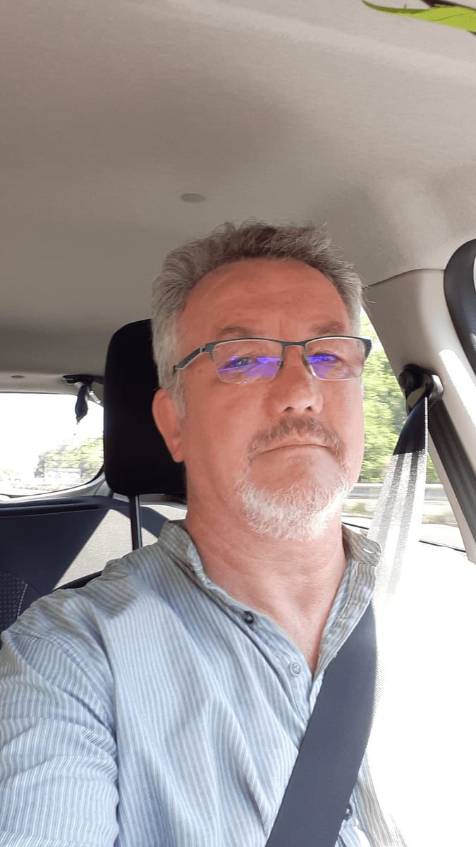 Jiovany - Site gay gratuit à Wangen SZ Profil de Jiovany, 26 ans, Site gay gratuit à Wangen SZ (Schwytz)