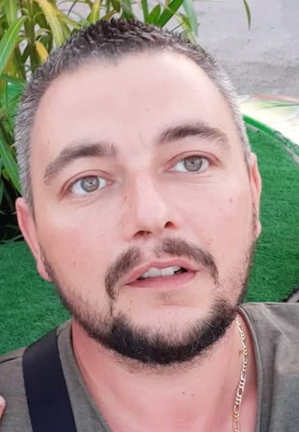 Nolan - Site gay gratuit à Gempenach Profil de Nolan, 38 ans, Site gay gratuit à Gempenach (Fribourg)