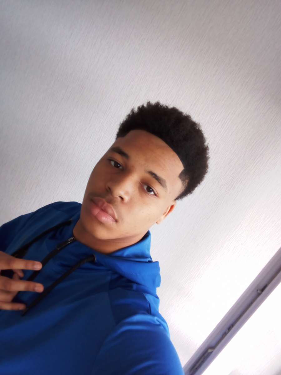 Dominique-marie - Site gay gratuit à Zweidlen Profil de Dominique-marie, 31 ans, Site gay gratuit à Zweidlen (Zurich)