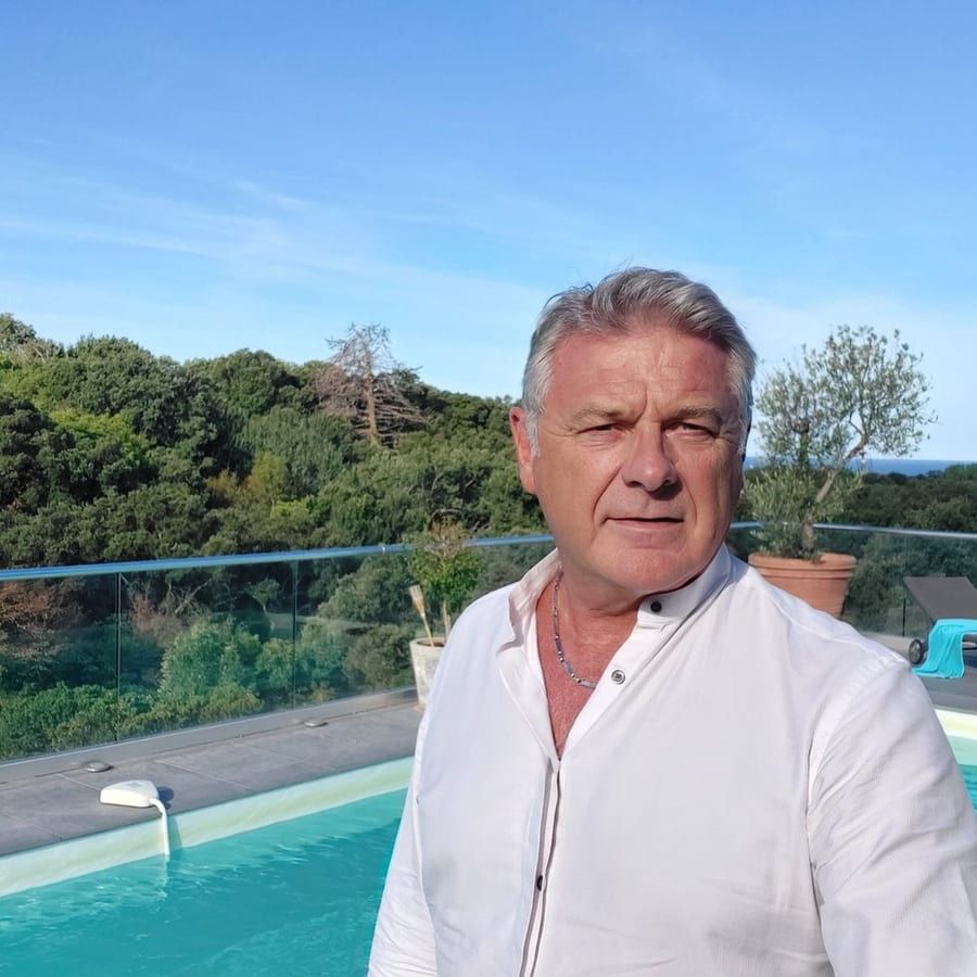 Philogone - Site gay gratuit à Zizers Profil de Philogone, 40 ans, Site gay gratuit à Zizers (Grisons)