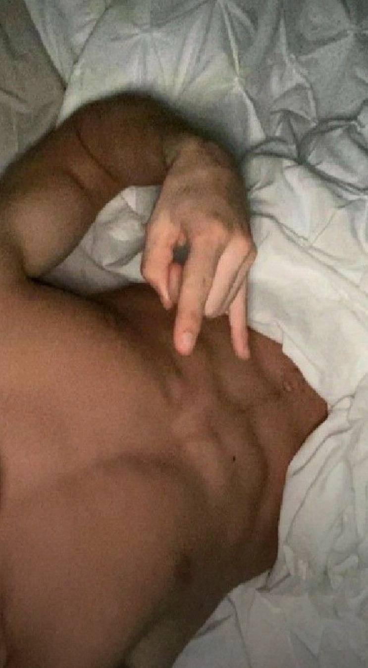 Tommaso - Site gay gratuit à Vessy Profil de Tommaso, 39 ans, Site gay gratuit à Vessy (Genève)
