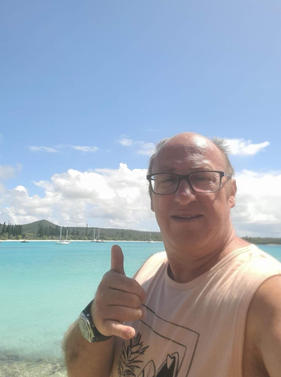 Iosif - Site gay gratuit à Eclépens Profil de Iosif, 33 ans, Site gay gratuit à Eclépens (Vaud)
