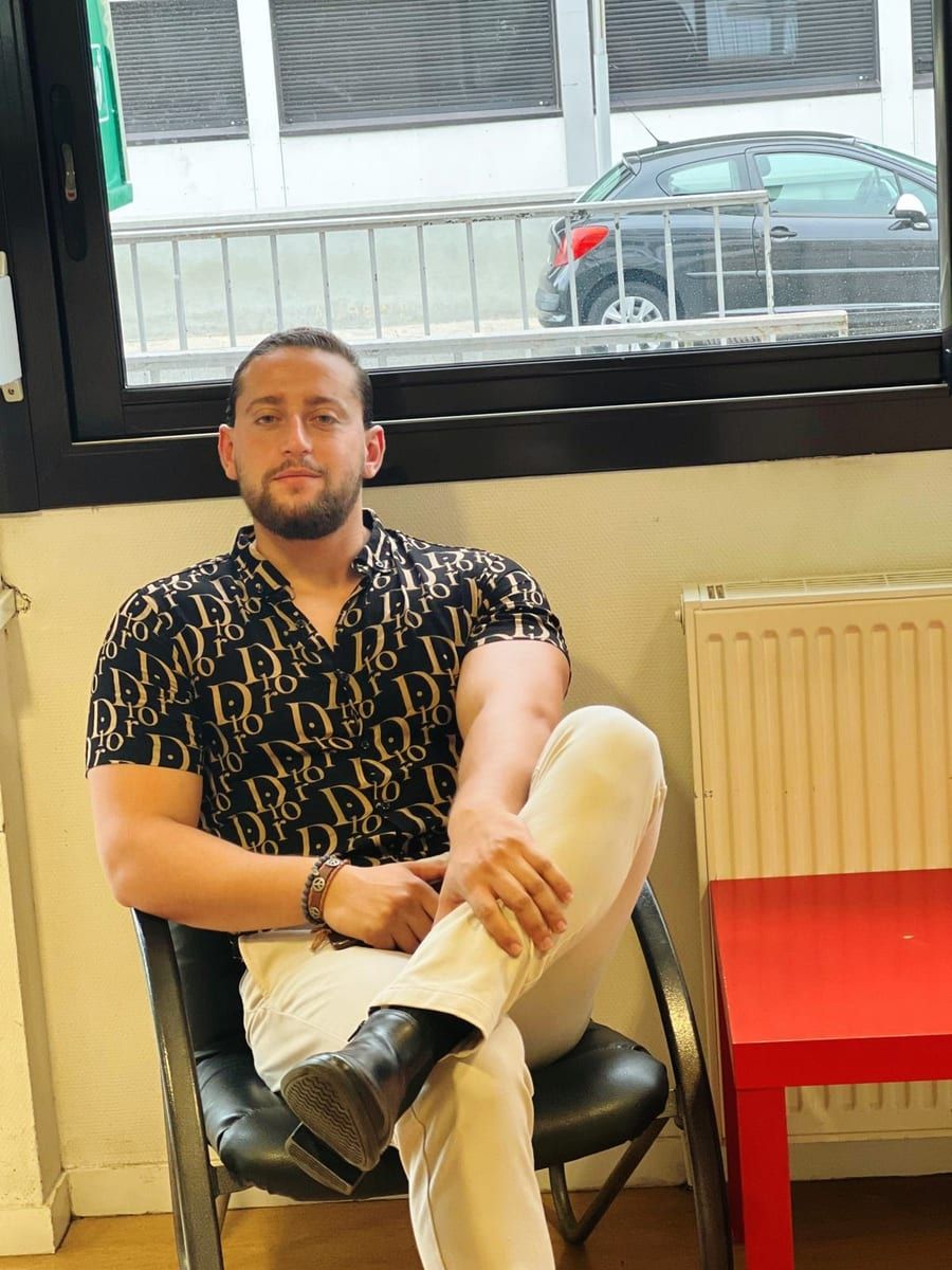 Profil de Dione, 31 ans, Site gay gratuit à Zwillikon (Zurich)