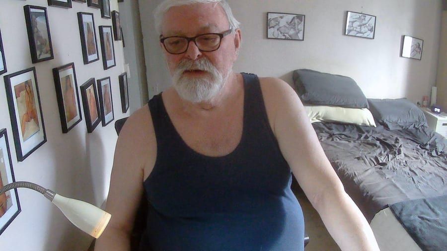 Thadee - Site gay gratuit à Vira (Gambarogno) Profil de Thadee, 44 ans, Site gay gratuit à Vira (Gambarogno) (Tessin)