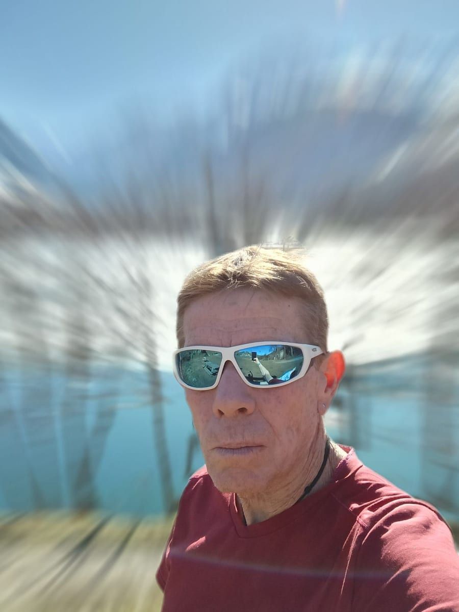 Meng - Site gay gratuit à Wolhusen Profil de Meng, 44 ans, Site gay gratuit à Wolhusen (Lucerne)