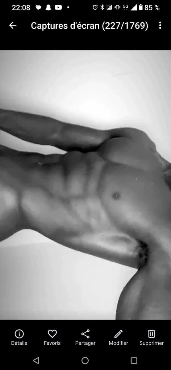 Tym - Site gay gratuit à Luchsingen Profil de Tym, 45 ans, Site gay gratuit à Luchsingen (Glaris)