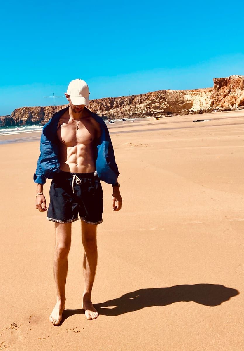 Essam - Site gay gratuit à Gempenach Profil de Essam, 40 ans, Site gay gratuit à Gempenach (Fribourg)