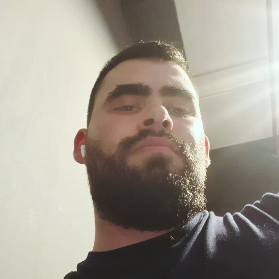 Profil de Hubert, 22 ans, Site gay gratuit à Renan BE (Berne)