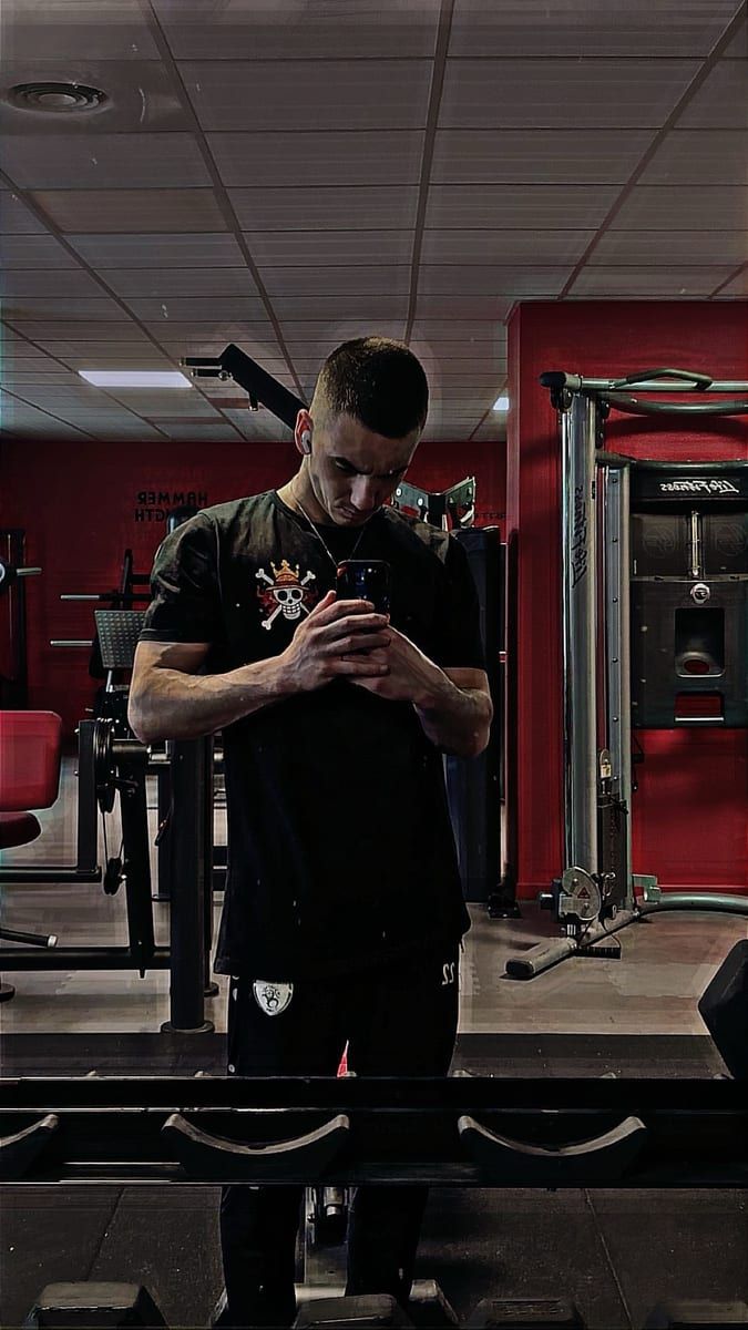 Foued - Site gay gratuit à Belprahon Profil de Foued, 35 ans, Site gay gratuit à Belprahon (Berne)