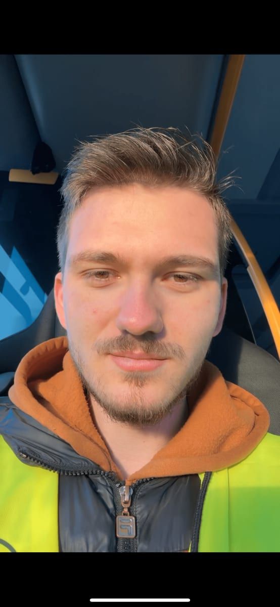 Lazaro - Site gay gratuit à Unterschächen Profil de Lazaro, 27 ans, Site gay gratuit à Unterschächen (Uri)