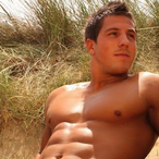 Hiyam - Site gay gratuit à Lenzerheide/Lai Profil de Hiyam, 24 ans, Site gay gratuit à Lenzerheide/Lai (Grisons)