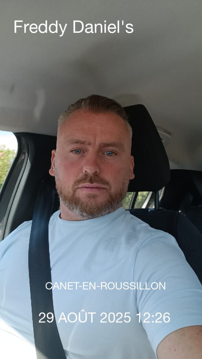 Dony - Site gay gratuit à Fornex (Liddes) Profil de Dony, 33 ans, Site gay gratuit à Fornex (Liddes) (Valais)