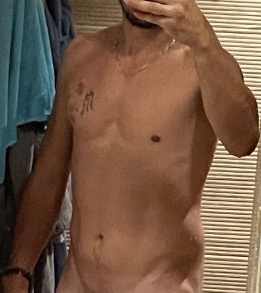 Aristote - Site gay gratuit à Zufikon Profil de Aristote, 27 ans, Site gay gratuit à Zufikon (Argovie)