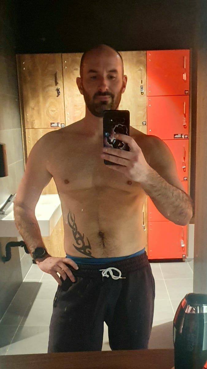 Honorin - Site gay gratuit à Wald AR Profil de Honorin, 35 ans, Site gay gratuit à Wald AR (Appenzell Rhodes-Extérieures)