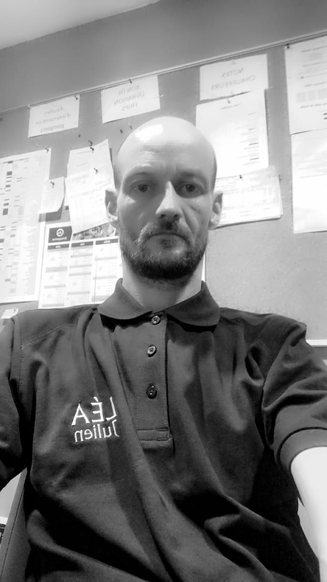 Albéric - Site gay gratuit à Yvonand Profil de Albéric, 44 ans, Site gay gratuit à Yvonand (Vaud)