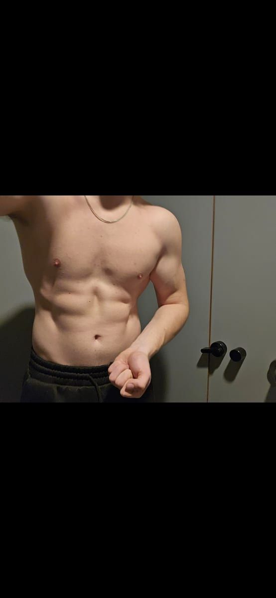 Gisel - Site gay gratuit à Vico Morcote Profil de Gisel, 30 ans, Site gay gratuit à Vico Morcote (Tessin)
