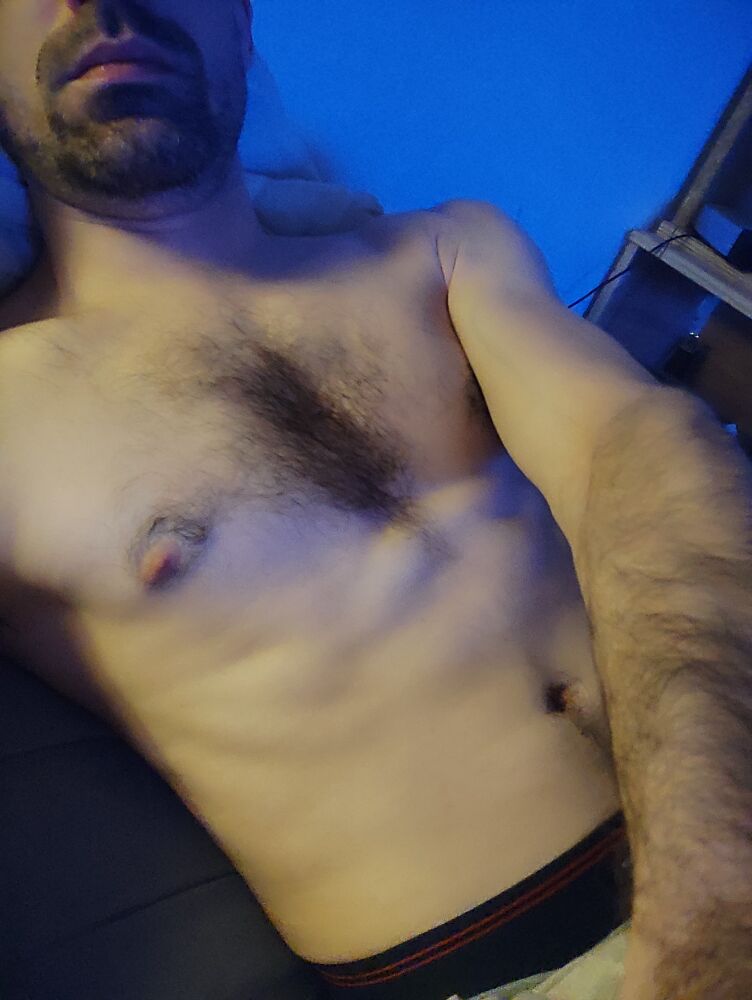 Barbe - Site gay gratuit à Wilchingen Profil de Barbe, 34 ans, Site gay gratuit à Wilchingen (Schaffhouse)