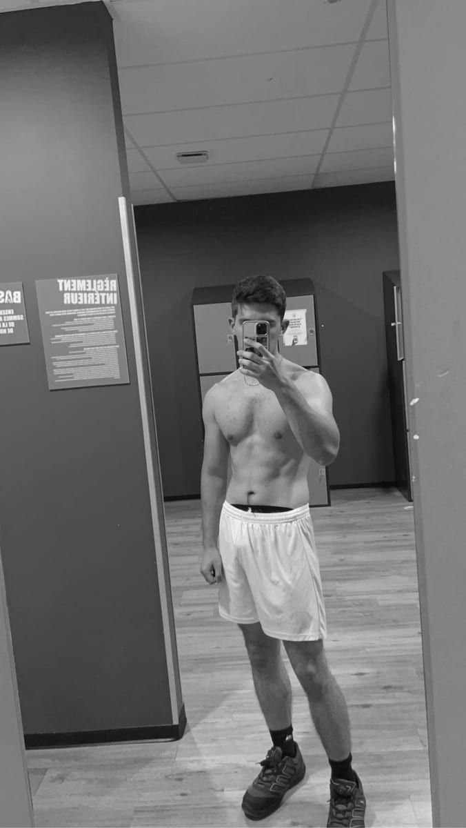 Railey - Site gay gratuit à Bitsch Profil de Railey, 42 ans, Site gay gratuit à Bitsch (Valais)