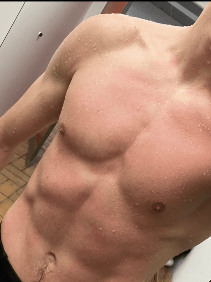Giovany - Site gay gratuit à Fornex (Liddes) Profil de Giovany, 45 ans, Site gay gratuit à Fornex (Liddes) (Valais)
