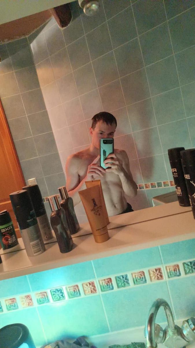 Adham - Site gay gratuit à Wiesenberg Profil de Adham, 32 ans, Site gay gratuit à Wiesenberg (Nidwald)