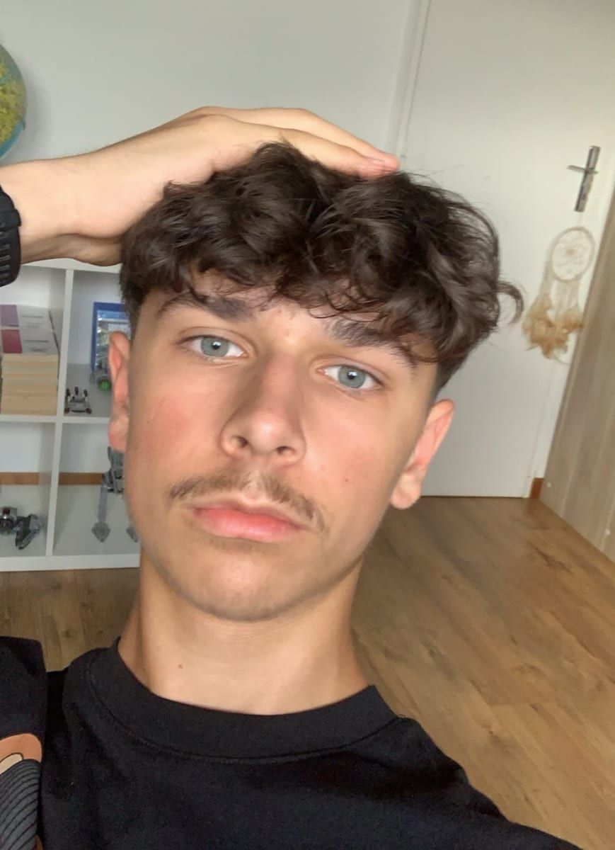 Bohdan - Site gay gratuit à Belprahon Profil de Bohdan, 25 ans, Site gay gratuit à Belprahon (Berne)
