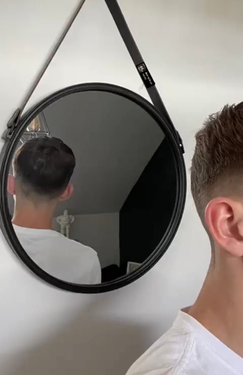Micah - Site gay gratuit à Yvorne Profil de Micah, 32 ans, Site gay gratuit à Yvorne (Vaud)