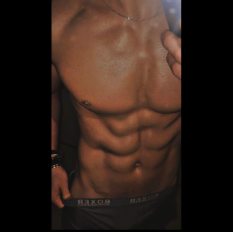 Ermes - Site gay gratuit à Vals Profil de Ermes, 36 ans, Site gay gratuit à Vals (Grisons)