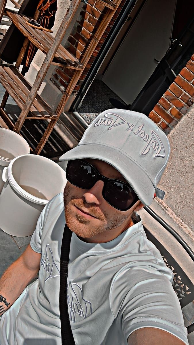 Profil de Iliann, 24 ans, Site gay gratuit à Flamatt (Fribourg)