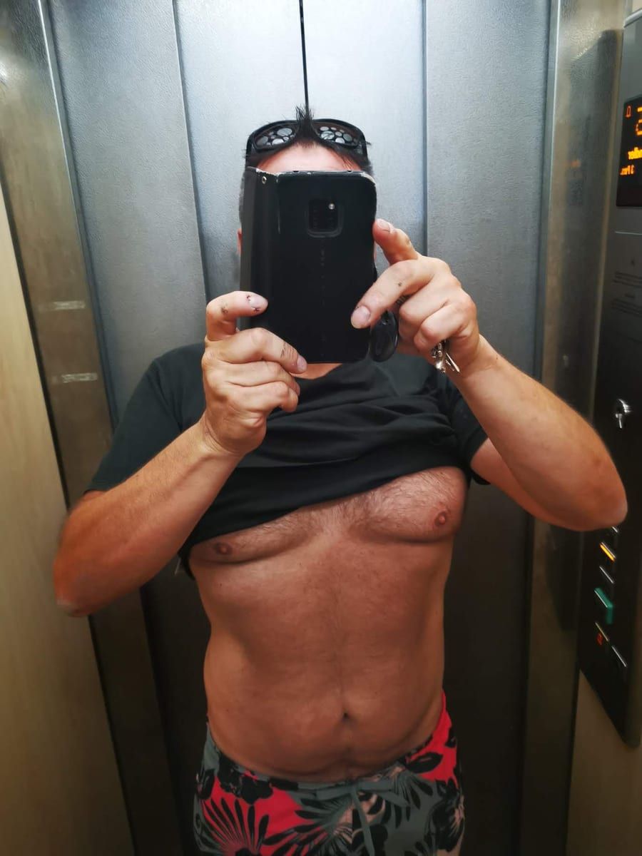 Nadjime - Site gay gratuit à Unterschächen Profil de Nadjime, 22 ans, Site gay gratuit à Unterschächen (Uri)
