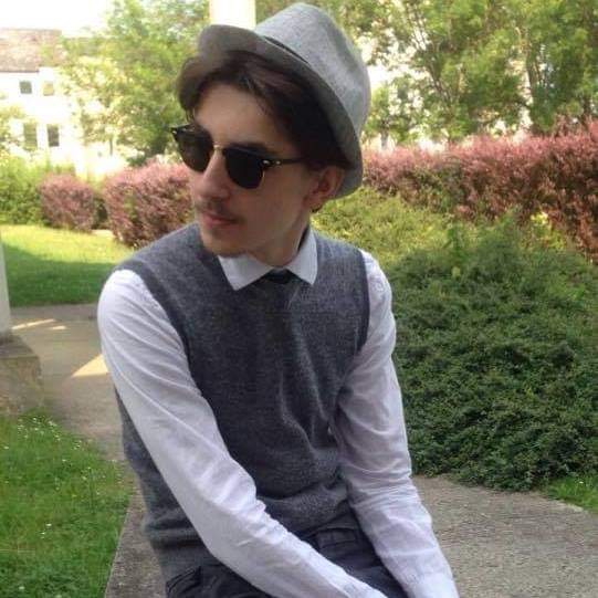 Medi - Site gay gratuit à Scheid Profil de Medi, 33 ans, Site gay gratuit à Scheid (Grisons)