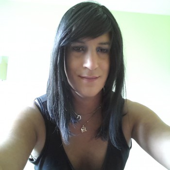 Amany - Site gay gratuit à Gilly Profil de Amany, 27 ans, Site gay gratuit à Gilly (Vaud)
