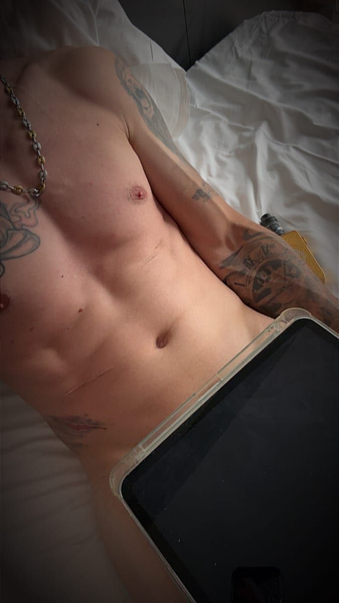 Halifa - Site gay gratuit à Schwende Profil de Halifa, 43 ans, Site gay gratuit à Schwende (Appenzell Rhodes-Intérieures)