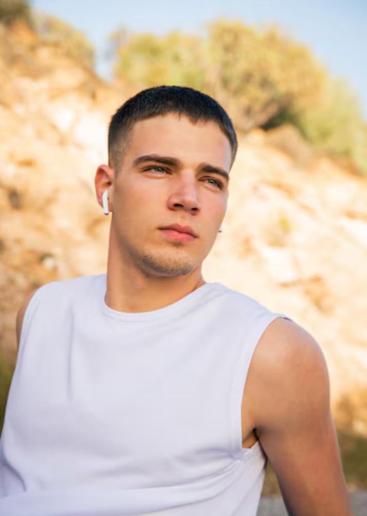 Ben - Site gay gratuit à Bibern SO Profil de Ben, 33 ans, Site gay gratuit à Bibern SO (Soleure)