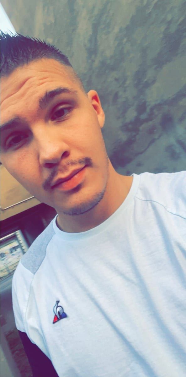 Profil de Ervyn, 22 ans, Site gay gratuit à Feldis/Veulden (Grisons)