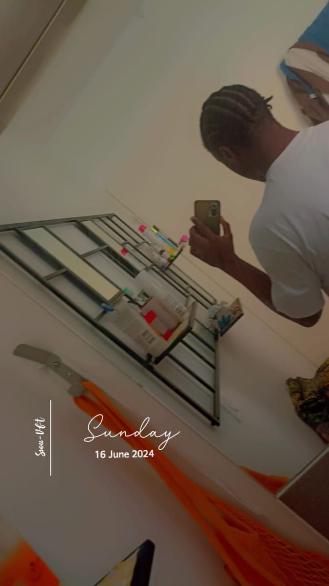 Karl - Site gay gratuit à Vals Profil de Karl, 44 ans, Site gay gratuit à Vals (Grisons)